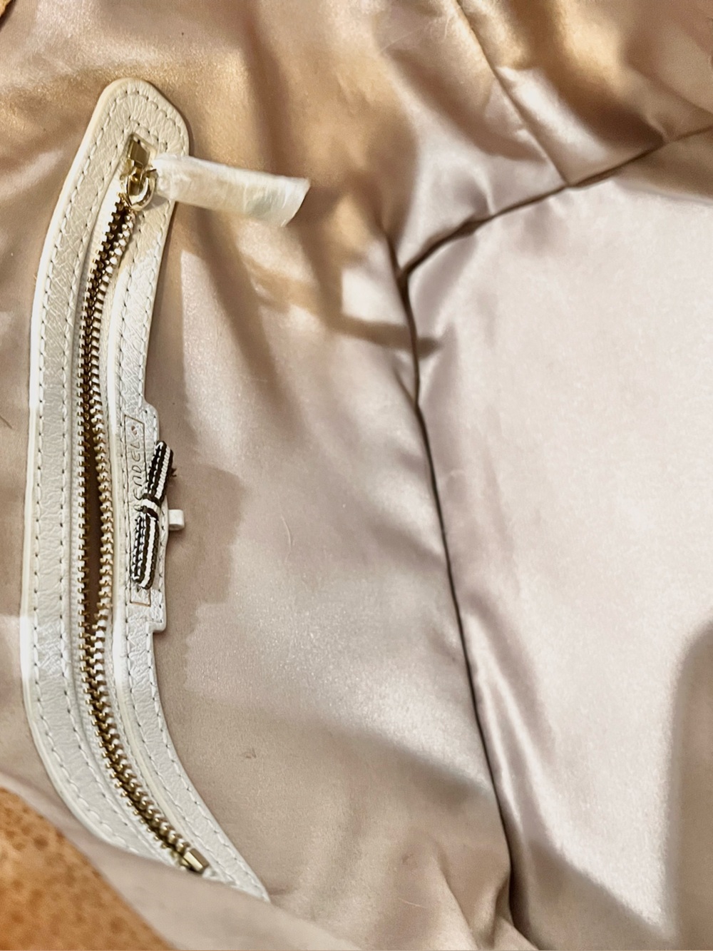 Henri Bendel #7 Quilted Nappa Leather Drawstring Bucket Bag Cognac Shimmery NEW - Picture 8 of 9